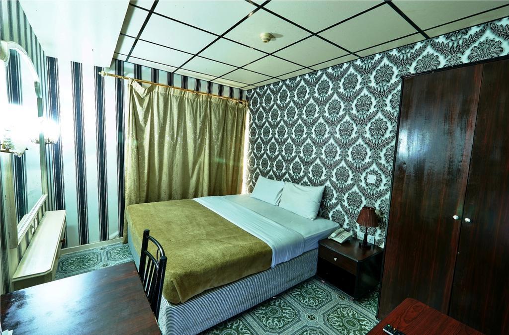 West Hotel Дубай Екстериор снимка