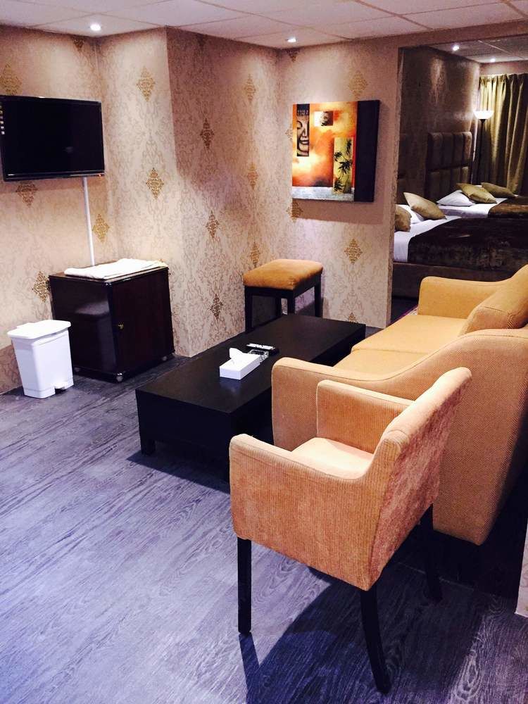 West Hotel Дубай Екстериор снимка