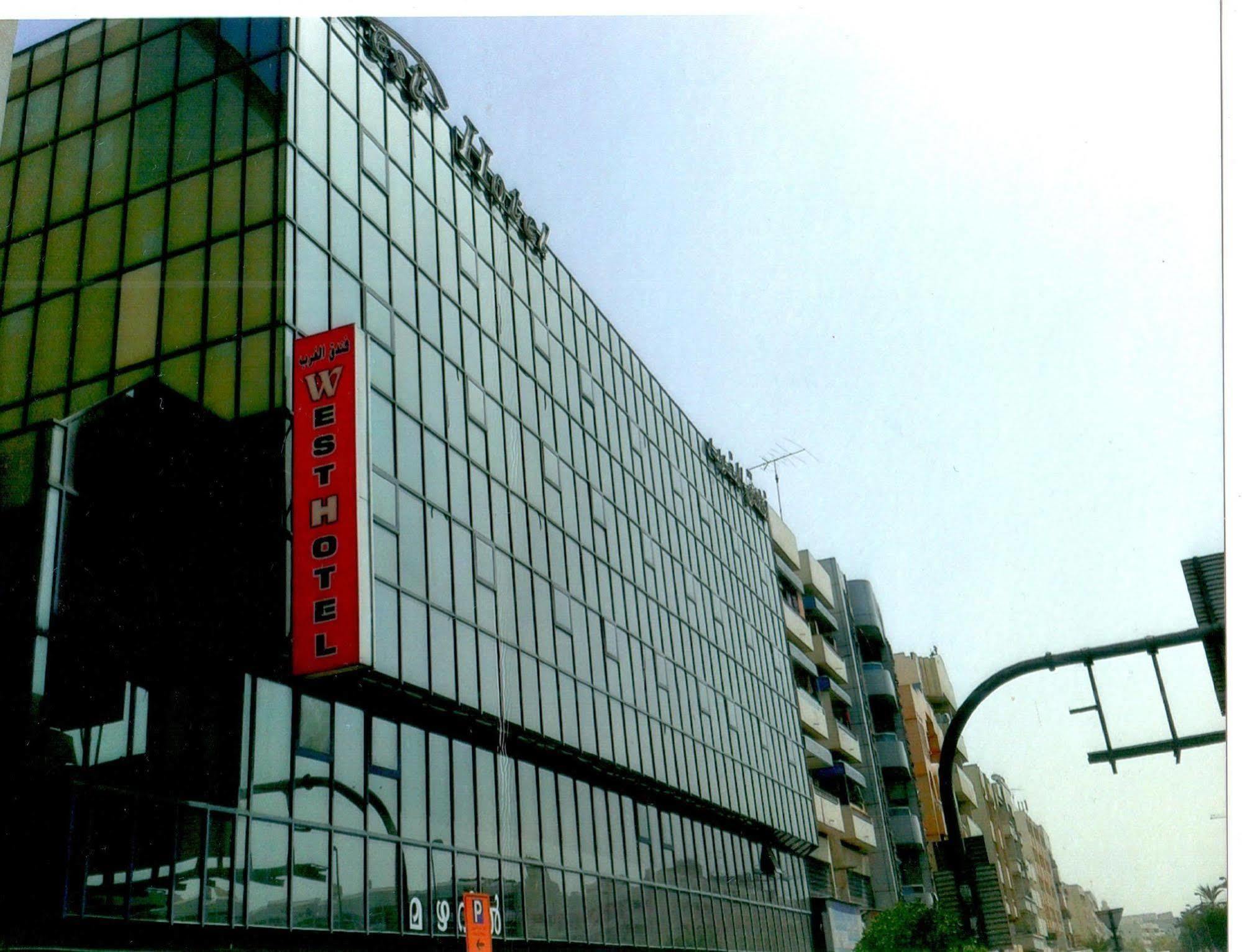 West Hotel Дубай Екстериор снимка